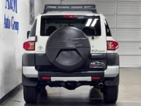 2010 Toyota FJ Cruiser 4x4 1 OWNER 4WD LEATHER Sport Utility 2D SUV A&M Auto Group LLC - Image 6