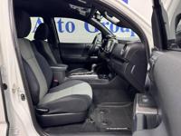 2020 Toyota Tacoma Double Cab 4x4 4WD TRD Off-Road Pickup 4D 5 ft A&M Auto Group LLC - Image 10