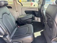 2024 Chrysler Pacifica Touring L 4dr Mini Van - Home of the ZERO Down ZERO Inter + SOUTHWEST CAR SALES - Image 9