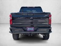2022 Chevrolet Silverado 2500HD Custom Chevy Truck Crew cab AUTONATION Call (904) 637-7794 to confirm availability - April 23rd - Image 7