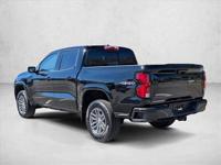 2025 Chevrolet Colorado LT 4x4 4WD Chevy Truck Crew cab AUTONATION Call (904) 637-7794 to confirm availability - April 23rd - Image 9