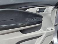 2016 Honda Pilot EX-L SUV AUTONATION Call (904) 329-7804 to confirm availability - April 23rd - Image 5
