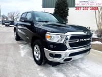 2020 Ram 1500 big horn hemi crew cab short bed 4x4 PREMIUM TRUCK! PHILADELPHIA - Image 2