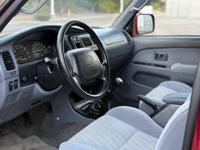 TOYOTA 4RUNNER 4WD 5 SPEED MANUAL SUPER CLEAN TRUCK MINT CONDITION city of san diego - Image 10