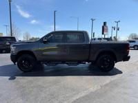 2020 Ram 1500 Laramie Crew Cab 4WD - 5.7L HEMI - Nice truck! Oak Forest - Image 5