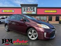 2013 Toyota Prius Three Hatchback - Extra clean! Oak Forest - Image 2