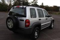 2004 Jeep Liberty Sport Lancaster Dr Se Salem OR 97317 - Image 5
