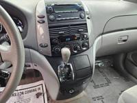2010 Toyota Sienna LE 7 Passenger 4dr Mini Van + Best Auto - Image 10