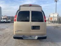 2010 CHEVY EXPRESS 3500 PASSENGERS VAN W/ LIFTGATE (63,000 MILES) - Image 8