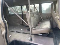 2010 CHEVY EXPRESS 3500 PASSENGERS VAN W/ LIFTGATE (63,000 MILES) - Image 10