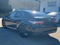 2018 Toyota Camry LE 4dr Sedan - Image 10