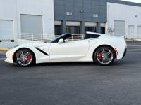 2016 Chevrolet Corvette Coupe--Z51--1LT--8 sp Auto--Clean title....... Las Vegas - Image 4