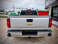 2019 Chevy Silverado 4x4 5.3L Clean Car Fax Soth Houston - Image 5