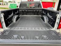 2019 Chevy Silverado 4x4 5.3L Clean Car Fax Soth Houston - Image 6