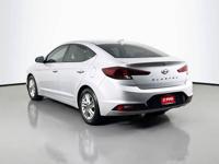 2019 Hyundai Elantra SEL Sedan 4D _Hyundai_ _Elantra_ _Sedan_ - Image 4
