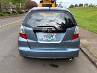 2011 Honda Fit 4DR Hatchback Automatic 1.5L 4 Cyl AC/PWR/Runs Great Salem - Image 7