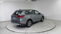 2019 Mitsubishi Outlander 4x4 4WD SE SUV BMW of Salem - Image 3