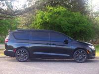 2019 Chrysler Pacifica Touring Plus 4dr Mini Van East Brunswick, NJ - Image 6