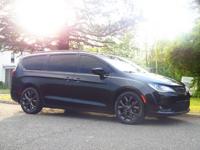2019 Chrysler Pacifica Touring Plus 4dr Mini Van East Brunswick, NJ - Image 7