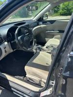 2011 Subaru Impreza base AWD * Very safe and reliable * Gas saver - Image 7