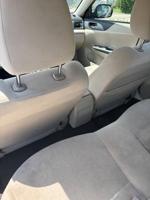 2011 Subaru Impreza base AWD * Very safe and reliable * Gas saver - Image 10