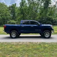 2018 Nissan Titan Sv - Image 5