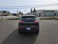 2017 Jeep Cherokee SUV 75th Anniversary Edition *Ltd Avail* Wagon . Wilkins Auto Center - Image 6