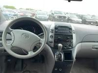 2008 Toyota Sienna 8-Passenger Minivan! Edmond @ Legacy Auto - Image 7