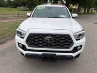 2022 Toyota Tacoma TRD Off-Road 4x4 Norman - Image 3