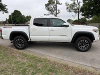 2022 Toyota Tacoma TRD Off-Road 4x4 Norman - Image 5