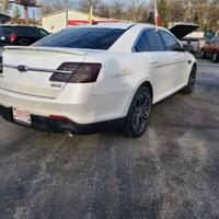 2013 TAURUS SHO VERY CLEAN Schererville - Image 5