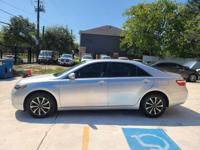 2009 Toyota Camry, clean title, no accidents, runs like new Houston - Image 7
