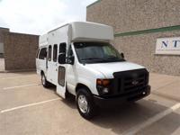 87K MILE FORD E-350 ADA VAN HANDICAPPED WHEELCHAIR LIFT FULLY SERVICED Irving, TX - Image 4