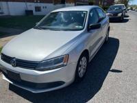 2011 Volkswagen Jetta S 5-spd manual Huntington valley / N.E. Philadelphia - Image 3