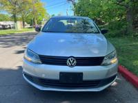 2011 Volkswagen Jetta S 5-spd manual Huntington valley / N.E. Philadelphia - Image 4