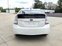 2010 Toyota Prius Hybrid Excellent cond. Only 90K Miles. Portland - Image 7