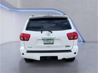 2016 Toyota Sequoia 4x4 4WD SR5 SUV Escondido Auto Super Center - Image 6