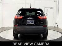 2019 Jeep Cherokee Latitude Plus SUV Est. payment OAC† - Image 8