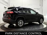 2019 Jeep Cherokee Latitude Plus SUV Est. payment OAC† - Image 9