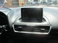 2016 Mazda 3i Touring Hatchback/Gas Saver/Cold AC/Runs & Looks NEW cave creek/union hills - Image 6