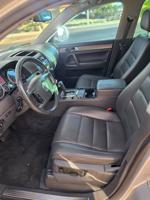 2008 Volkswagen Touareg 2 Aurora - Image 8