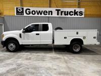 2017 Ford F350 DRW XL Extended Cab 4wd Utility Bed Mid TN - Image 5