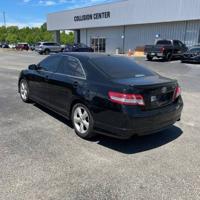 2010 Toyota Camry - FINANCING AVAILABLE! - Dealmaker Auto Sales - DEALMAKER AUTO SALES - - Image 4