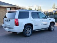 2007 Cadillac Escalade AWD — ONLY 93K MILES • FULLY LOADED Escalade in Beaverton - Image 6