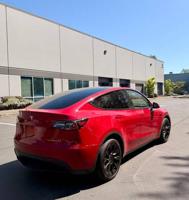 Tesla Model Y Long Range 2023 Portland - Image 4