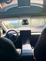 Tesla Model Y Long Range 2023 Portland - Image 9