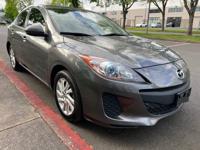 2013 MAZDA MAZDA3 i Touring *Clean Title & Well Maintained * Mazda 3 Financing Available - Image 3
