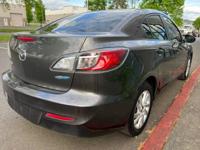 2013 MAZDA MAZDA3 i Touring *Clean Title & Well Maintained * Mazda 3 Financing Available - Image 4