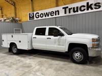 2018 Chevy Silverado 3500 4x4 Crew Cab DRW Utility Bed Back Up Camera Mid TN - Image 2