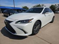 2025 Lexus ES 300h Sedan ES300h Pearl White ONLY 3900 Miles JBA MOTORS LLC